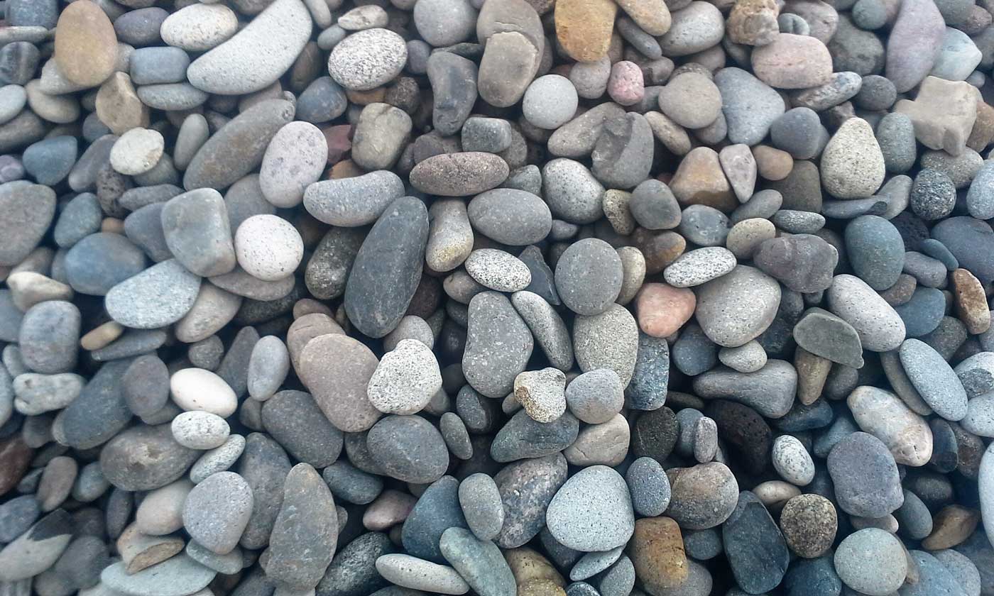 8 Landscape Rock And Gravel Types For A, How To River Rock Landscaping